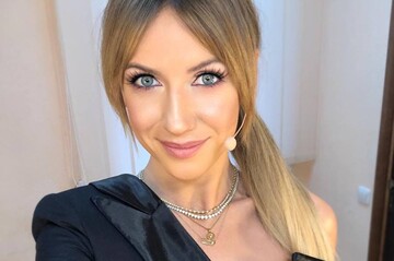 В наряде с прозрачной юбкой: Леся Никитюк удивила фотосессией на кухне