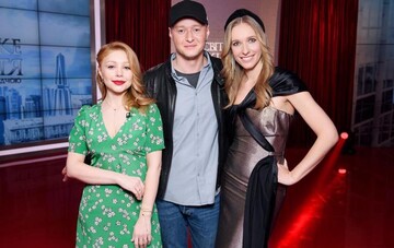 Добавило десяток лет: Тина Кароль нарвалась на критику из-за платья