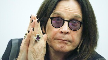 Легендарный рок-музыкант отменил мировое турне: названа причина