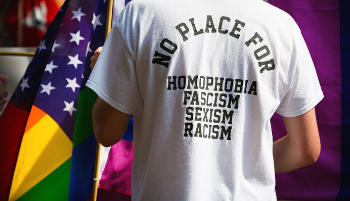 Толерантність на публіку: що ховається за справжнім обличчям людини