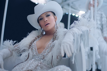 На пилоне и в откровенных образах: Дженнифер Лопес презентовала новый клип