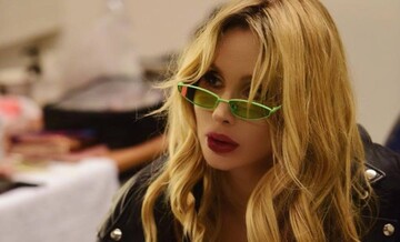 В куртке на голое тело: Лобода обескуражила пикантными фото