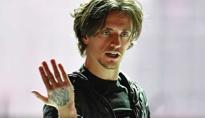 Влюбленный в Путина украинский танцор нашел себе работу в Крыму: опубликовано фото