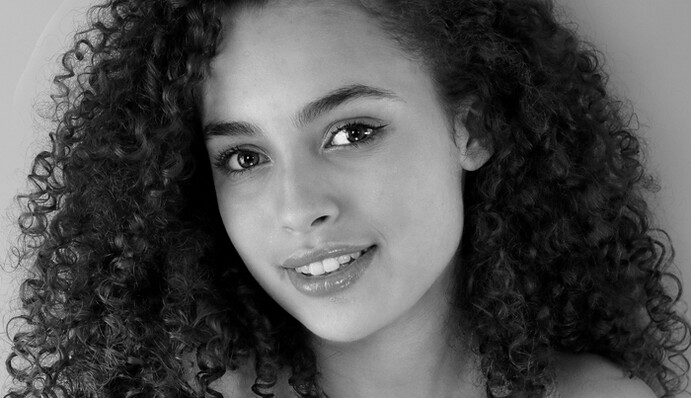 Юная актриса из 