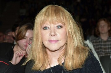 Алла Пугачева отмечает юбилей: звездные коллеги и друзья поздравили певицу