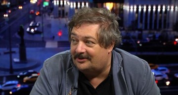 Появились подробности состояния писателя Быкова