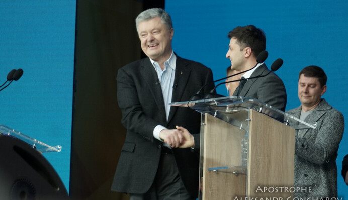 Собачьи бои и классное шоу: что нужно знать о дебатах Порошенко и Зеленского