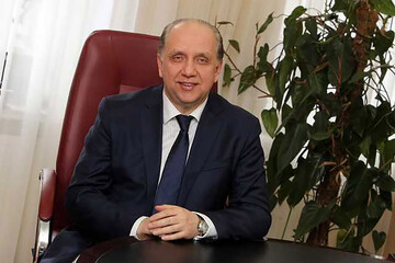 "Проблема в том, что наши государственные мужи думают, будто они Людовики XIV" - украинский банкир