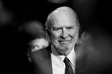 Во Франции умер знаменитый комедийный актер