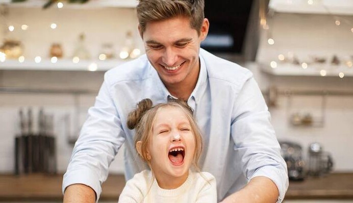 День дочери 2019: самые трогательные фото звездных пап с дочками