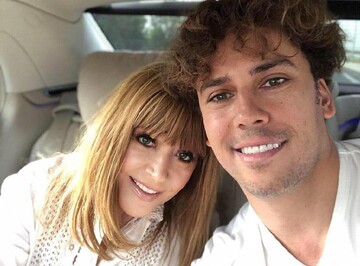 Выглядит младше мужа: Галкин и Пугачева восхитили фанов семейным фото