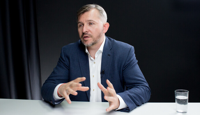 Порошенко робить все, щоб поставити Зеленського в найгірші умови - Анатолій Амелін