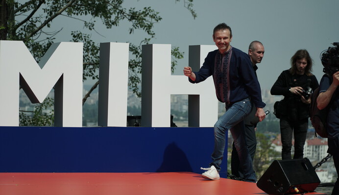 Больше, чем у Зеленского: как Вакарчук ворвался в большую политику