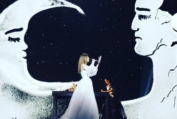 Победительница шоу 