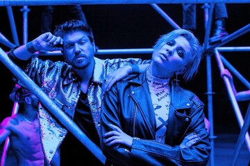 MARUV соблазнила известного диджея в новом провокационном клипе