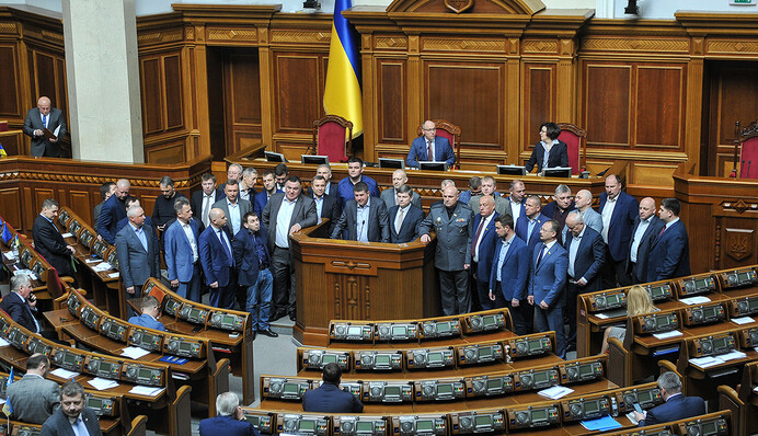 Пациент, скорее, мертв: что Зеленский сделает с Верховной Радой