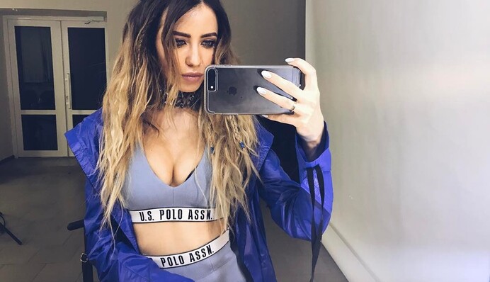 Вот это ножки: Дорофеева в мини-шортах восхитила поклонников