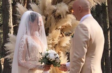 От 5 тыс. долларов: Настя Каменских показалась в свадебном платье именитого бренда