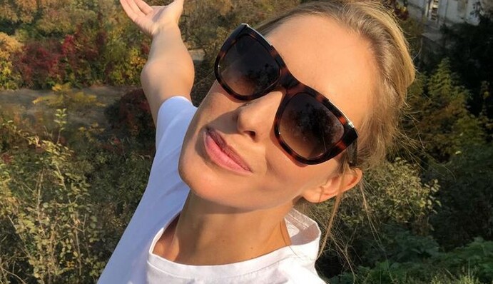 Осадчая без макияжа покорила поклонников естественной красотой