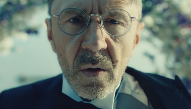 Шнуров стал женихом в новом клипе 