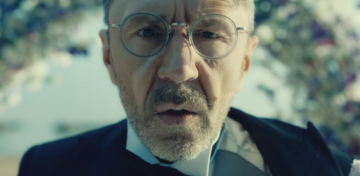 Шнуров стал женихом в новом клипе 