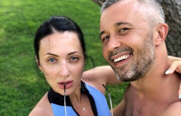 Обнаженные украинский певец с женой снялись в нежной фотосессии