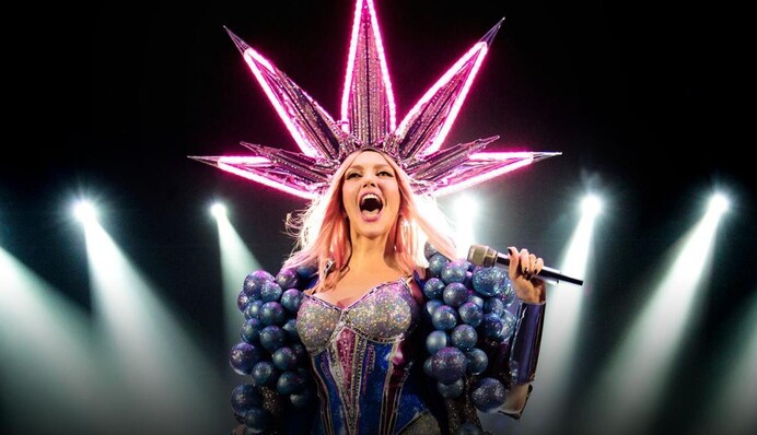 Подлезть к корыту - не моя история: Оля Полякова объяснила решение идти в политику