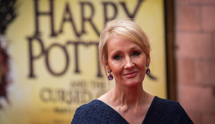 Писательница Джоан Роулинг выпустит новые рассказы о вселенной Гарри Поттера: что известно