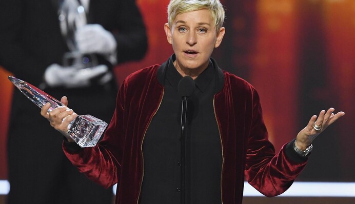 Домогался отчим: известная телеведущая решилась на откровенное признание