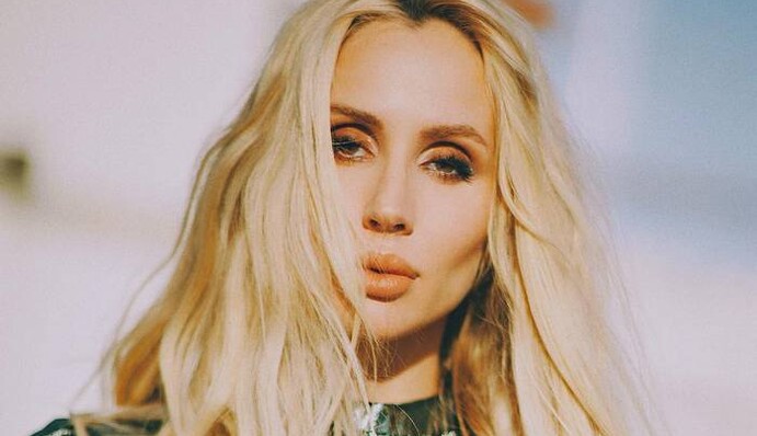 Идет беременность: Лобода взбудоражила поклонников большим животом