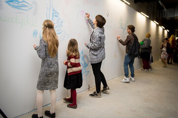 Мистецтво цікавих часів або як спокутувати помилки нації