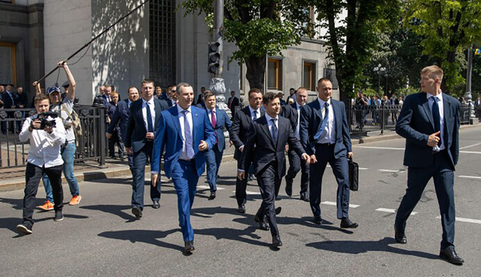 Труднощі перекладу: у чому небезпека ідеології команди Зеленського