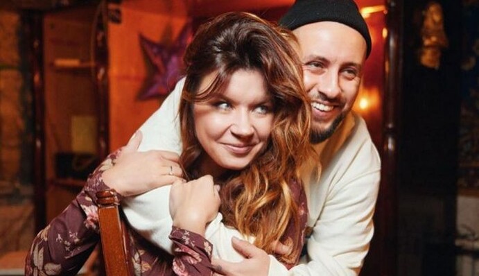 Люблю: жена MONATIK’а посвятила супругу трогательный пост