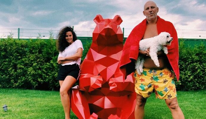 Обнаженная Каменских и котлеты: Потап показал свой обед