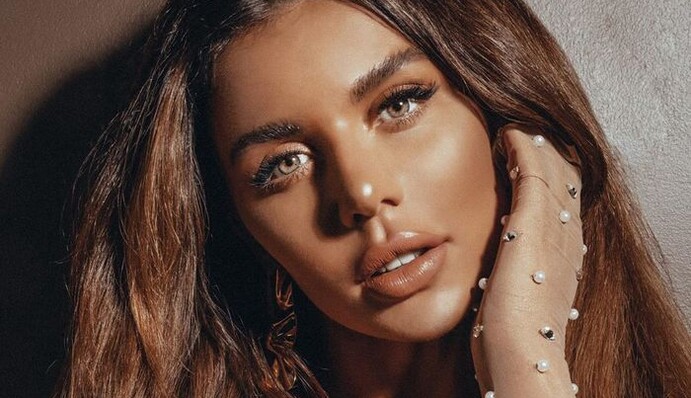 Это цель: Седокова полностью разделась ради престижной премии в России