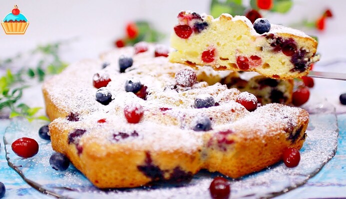 Ягодный пирог: простой рецепт летнего десерта