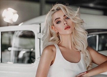 Алина Гросу вышла замуж и показала первые фото с церемонии