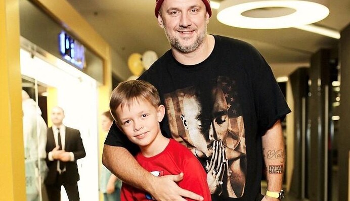 Это было непросто: Потап рассказал о реакции сына на его свадьбу с Каменских