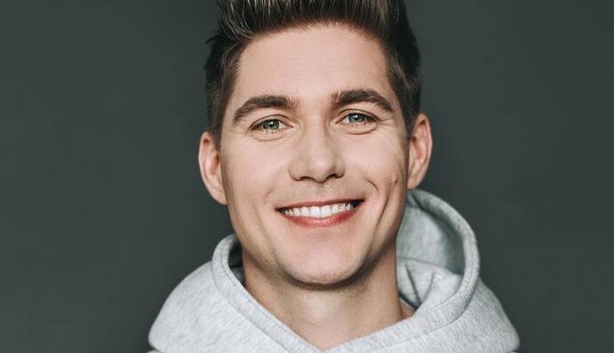 Известный украинский телеведущий впервые показал лицо сына