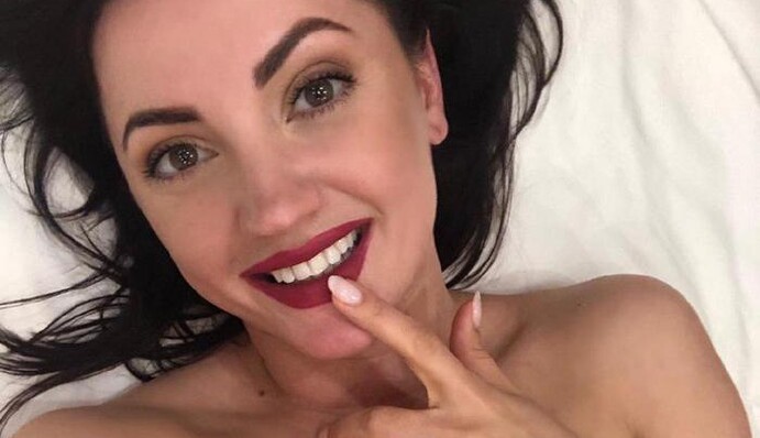 Обнаженная Оля Цибульская вызвала споры откровенным фото