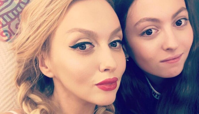 СМИ сообщили о госпитализации дочери Оли Поляковой: что произошло на самом деле