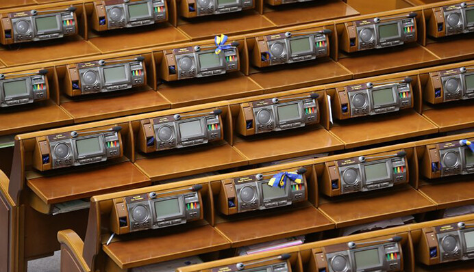 Від блогерів до гумористів: хто піде в Раду на мажоритарних округах