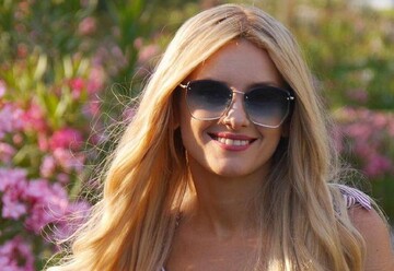 Украинская певица примерила соблазнительный наряд - он впечатлил ее фанов, но не мужа