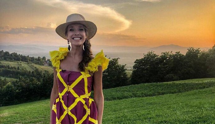 Какая молодая и нежная: в сети восхитились естественной красотой Кати Осадчей