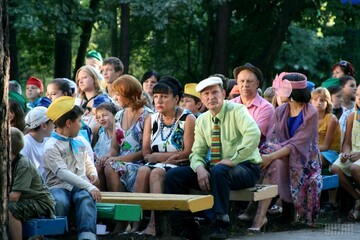 Запрещенному ранее актеру 