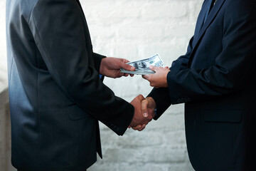 Дай мільйон: скільки коштує купити місце у Верховній Раді