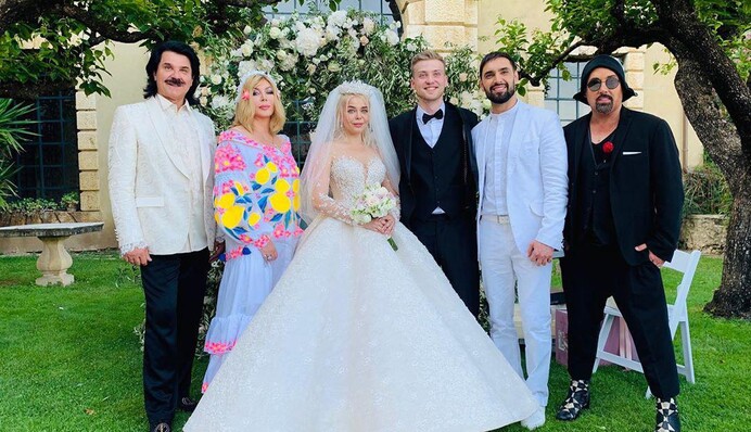 Певица Алина Гросу вышла замуж на роскошной вилле в Италии: фото