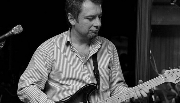 Погиб экс-гитарист легендарных 