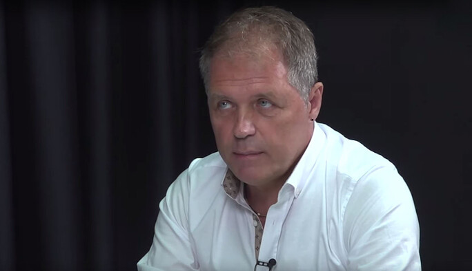 Зеленскому нужно начинать с судов, там все ниже плинтуса - Василий Илащук