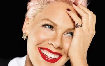 Поклонница Pink родила ребенка прямо на концерте певицы
